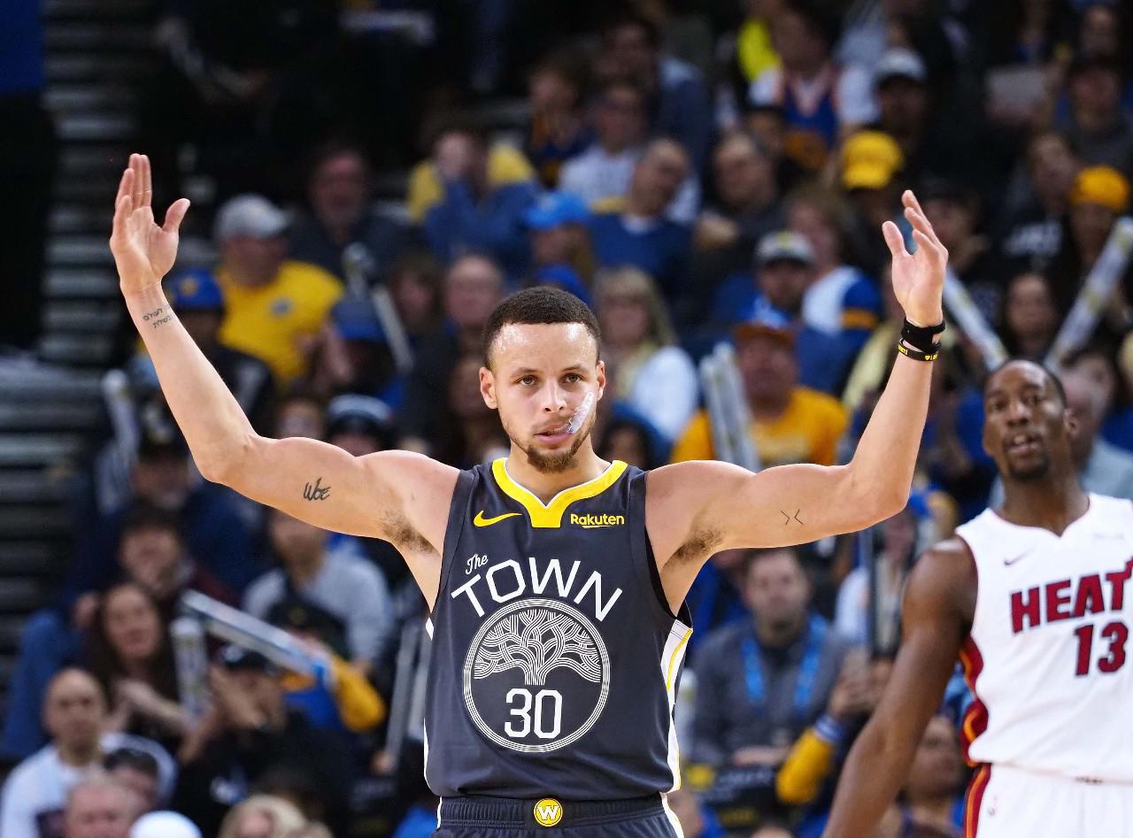 牌桌布局会 牌桌布局会